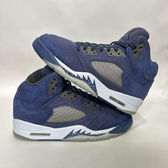 Nike Air Jordan Retro SE “Midnight Navy/Georgetown